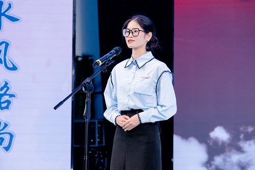 f766509f1f0f4f26b6c112036038e1f8.jpg 金沙js1005线路肖敏演讲.jpg