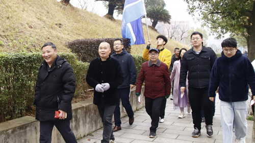 010e124888d749c292d1a6eecb5d7b64.png 健步走活动现场.png